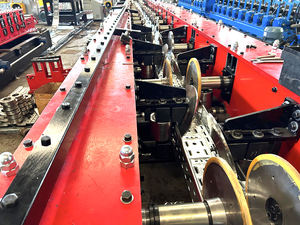 Machine de formage de rouleaux de chemins de câbles perforés galvanisés, plusieurs tailles 100-600mm, prix usine - Product Image 3