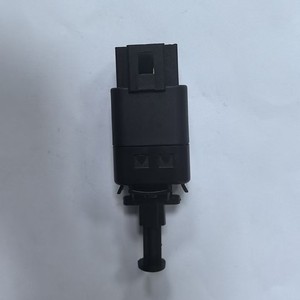 Interruptor de luz de freno 96874570 12V para Daewoo, pieza de repuesto - Product Image 1