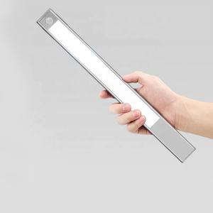 Lampe LED sans fil avec capteur de mouvement pour armoire, éclairage d'escalier, lampe à capteur LED, lumières LED pour armoire - Product Image 2