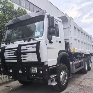 Camión volquete Sinotruk con protección frontal HOWO 371 Camión volquete con cara antigua Nuevo camión pesado Euro 2 Emission 6x4 Drive - Product Image 1
