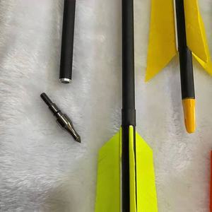 Flechas de Carbono de 12 Ramas con Deflexión de 500, y la Cola se Puede Convertir en Varillas de Flecha Multicolores - Product Image 6