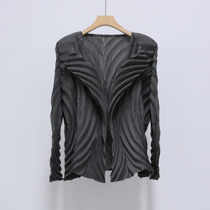 Top <span class=keywords><strong>moda</strong></span> donna di alta qualità Design irregolare top Casual giacca a pieghe Miyake diretta alla fabbrica - Product Image 5
