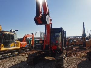 Excavatrice sur chenilles Hitachi ZX120 d'origine japonaise, modèle 2022, excellent état, avec moteur, engrenages et roulements pour projets de construction - Product Image 3