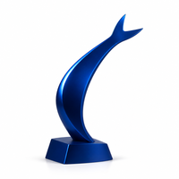 Trophée en métal Plume, chrome poli, flamme à double courbes sur base conique argentée, écologique, gravure personnalisée, cadeau promotionnel pour salon professionnel