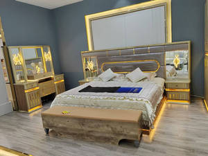 2025 Mirrored <strong>Headboard</strong> Elegant Luxurious <strong>Super</strong> <strong>king</strong> Size 8 Doors Royal Furniture Antique Gold Bedroom Furniture Sets - Product Image 2