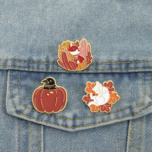 حيوانات كرتون عيد الشكر لطيف القط الثعلب الكذب على دبابيس المينا دبابيس على ظهره هدايا المجوهرات - Product Image 1