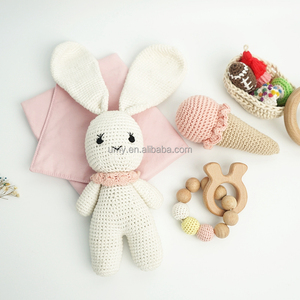 Bebé al por mayor juguetes 100% hecho a mano pulsera <span class=keywords><strong>de</strong></span> ganchillo juguete Amigurumi Bunny, regalo - Product Image 2