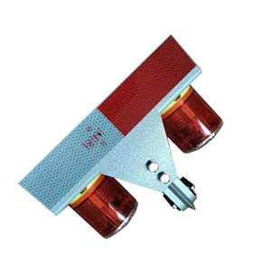 Feu de signalisation solaire Twj-01 à LED double tête, stroboscopique, pour lignes haute tension, répulsif pour oiseaux - Product Image 3