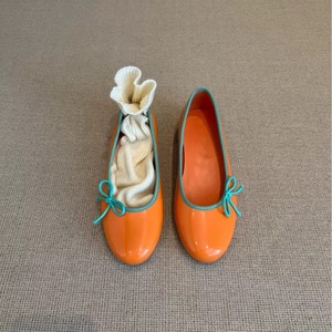 2025 produttore di scarpe da ballo in pelle per ragazze di alta qualità scarpe basse da donna con tacco basso in <span class=keywords><strong>argento</strong></span> estivo - Product Image 1