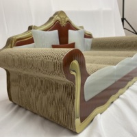 OEM ODM Umweltfreundlicher Wellpappe-Sofa-förmiger Katzenkratzer, Lustiges Design, Maßgefertigte Größen, DADACAT Marke, Kartonverpackung