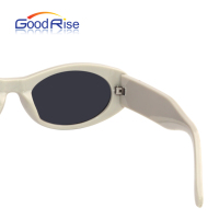 Vente en gros de lunettes de soleil UV400 vintage pour femmes rétro petit ovale tendance 2025 dégradé violet bleu Orange nylon classique élégant soleil