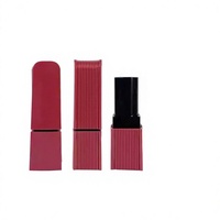 Contenants de tubes de rouge à lèvres carrés vides de conception personnalisée OEM Emballage cosmétique en plastique pour brillant à lèvres de 8ml