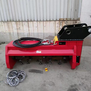 Cortacéspedes eficientes de corte y mulching de vegetación y sobrecrecimiento con componente de motor central - Product Image 5