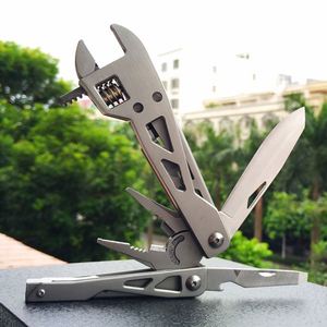 Pince à molette 10 en 1 pour l'extérieur, tournevis, scie, couteau, outil multifonctionnel - Product Image 4