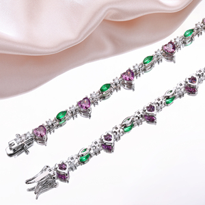 Klassische Luxus-Herzanhänger-Tenniskette mit Zirkonia in Lila für Damen - Product Image 2