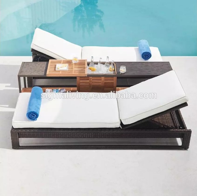 Patio Outdoor Furniture Garden Set Factory Price Hotel Pool Side Sun Lounger Sunbed PE Rattan Weaving Beach Daybed