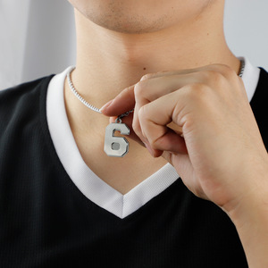 Nouveauté Collier Pendentif <span class=keywords><strong>Chiffre</strong></span> Géométrique en Acier Inoxydable Chaîne Maillons Tendance pour Femme et Homme Anniversaire Gamme de Chiffres 00-30 - Product Image 4