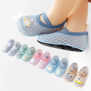 Chaussettes de sol pour enfants Chaussures pour tout-petits bébé Chaussettes antidérapantes pour enfants - Product Image 1