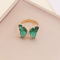 Neuer Farbiger Klassischer 18K Vergoldeter Zirkonia Schmetterling-Ring Modischer Offener Verstellbarer Ring für Damen Hochzeit Verlobung