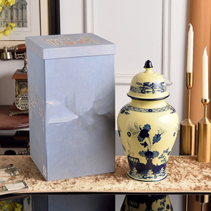 Jarrón de Cerámica Pintado a Mano con Acabado Bajo Esmalte y Tapa, Grande, de Alta Gama, Posmoderno, Ecológico, de Porcelana, para Escritorio - Product Image 1