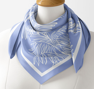 Produttore Logo personalizzato stampato sciarpa di <span class=keywords><strong>seta</strong></span> blu collo quadrato Bandana sciarpe 100% <span class=keywords><strong>seta</strong></span> 10mm Twill per le donne - Product Image 4