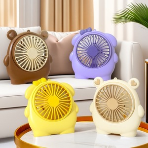 Ventilateur portable en forme d'ours de dessin animé, batterie rechargeable, moteur DC 5W, ventilateur de bureau portatif avec sangle, trois vitesses de refroidissement pour la maison et le bureau - Product Image 1