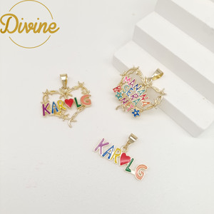 Colgante Chapado en oro de 14K <span class=keywords><strong>Manana</strong></span> Sera Bonito Hot Singer Karol G charm Punk Gothic Alloy regalo para fanáticos en forma de corazón Karol G collar - Product Image 2