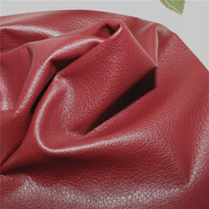 Cuero Sintético Dongguan de 0.8mm con Relieve, Revestimiento de PU No Tejido, Ecológico, para Bolsos, Carteras y Bolsas de Mano - Product Image 3