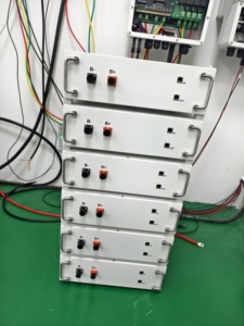 Batterie lithium-ion empilée haute tension <span class=keywords><strong>Watt</strong></span> Solar 51,2V 100Ah |   Stockage d'énergie domestique de 20 à 80 <span class=keywords><strong>kWh</strong></span> |   6000 cycles, garantie de 10 ans - Product Image 4