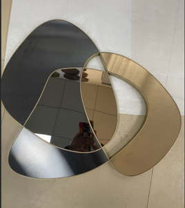Sculpture murale de luxe en acier inoxydable plaqué or poli, imprimée en typographie, pour halls d'hôtels et espaces hôteliers modernes - Product Image 6