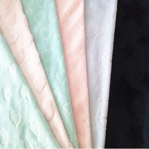 Vente de gros Rembourrage en polyester de Chine, Tissu teint en fil jacquard gaufré uni épaissi court en peluche velours velours/ - Product Image 5