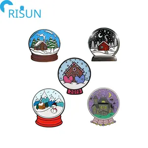 Wholesale Super Glitter Mini Snowglobe Enamel Pin Custom Logo Snow Globe Enamel Lapel Pin Sweet Christmas Badge Brooches