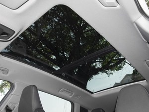 Vente flash Véhicule à énergie nouvelle audi Q6L E-tron 2026 Première édition Version de pointe SUV 5 portes 5 places pour les trajets quotidiens et les sorties en famille - Product Image 3
