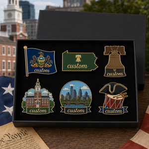 Set de Regalo de Pin de Solapa Personalizado al por Mayor de Filadelfia con Campana de la Libertad, Souvenir Turístico, Insignia Revolucionaria, en Caja de Regalo - Product Image 1