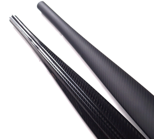 <span class=keywords><strong>Tube</strong></span> en fibre de carbone haute résistance seiche en fibre de carbone <span class=keywords><strong>tube</strong></span> d'ailerons d'apnée baril de lance tubes de baril ronds en forme de seiche - Product Image 5