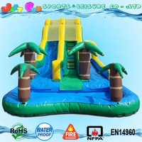 Toboggan gonflable géant avec grande piscine à vendre