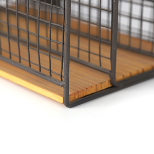 Porte-revues de papeterie de bureau rétro en métal noir à 3 fentes accessoires de bureau multifonctionnels grilles panier de rangement en bois - Product Image 3