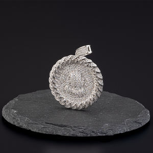 قلادة موسانيت <span class=keywords><strong>2026</strong></span> مخصصة مرصعة بالكامل بقطع دائري لامع من الذهب عيار 18 قيراط، مجوهرات نحاسية فاخرة مرصعة بالزركون - Product Image 6