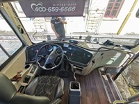 Autocar de transport interurbain de luxe VIP personnalisable de taille moyenne, 6816, 19 places, conduite à droite, OK, pour l'Afrique, fiable