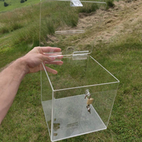 Klares quadratisches Acryl-Schließfach Plexiglas-Spendenbox mit Schloss Scharnierdeckel