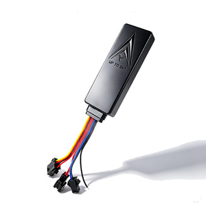 Dispositif <span class=keywords><strong>de</strong></span> suivi GPS <span class=keywords><strong>de</strong></span> sécurité automobile TK004, système <span class=keywords><strong>de</strong></span> suivi <span class=keywords><strong>de</strong></span> véhicule, alarme SOS, traceur GPS pour véhicule/vélo/moto/scooter - Product Image 1