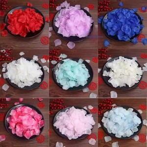 Pétalos de Rosa Roja No Tejidos para Decoración de Pasillos de Boda, Día de San Valentín, Dormitorios, Fiestas y Mesas - Product Image 3