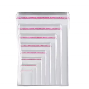 Sacs d'emballage personnalisés transparents auto-adhésifs en BOPP refermables, en cellophane OPP, imprimés en héliogravure, recyclables, pour t-shirts, chaussettes, chaussures - Product Image 1