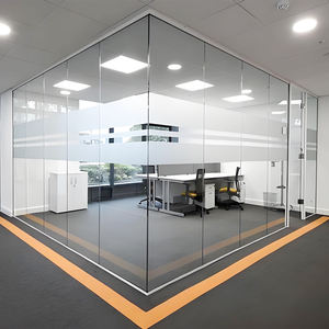 Diseño de interiores de oficina sin marco insonorizado de pared de vidrio templado de altura completa personalizado con puerta y partición de vidrio esmerilado - Product Image 4