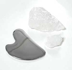 Outil de massage Gua Sha en acier - Product Image 1