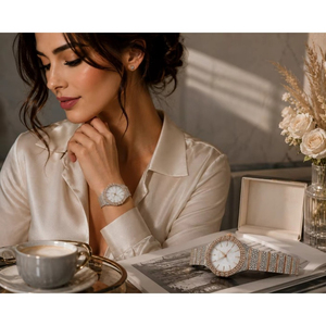 Montre de luxe pour femmes de qualité supérieure, boîtier en acier inoxydable, cadran en or blanc, cristal saphir, bracelet en moissanite, résistance à l'eau 10 m, mécanique - Product Image 3
