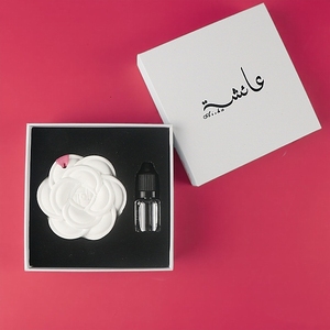 Sıcak satış ev aromaterapi el yapımı porselen çiçek Aroma koku yağı difüzörü asılı kokulu seramik araba hava spreyi - Product Image 2