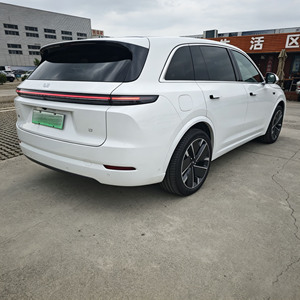 Gebrauchter Li Auto L7 Ultra Überholter PHEV SUV Automatikgetriebe Linkslenker Modell 2025 Weiß-Braunes Interieur - Product Image 5