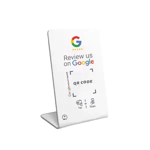 Penyangga meja tampilan Menu NFC akrilik kosong Media kode QR kustom NFC Google Review berdiri