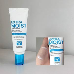 La crème hydratante rafraîchissante Cleear Nosse, best-seller, est non grasse, hydratante, légère, sans parfum et de haute qualité. - Product Image 4